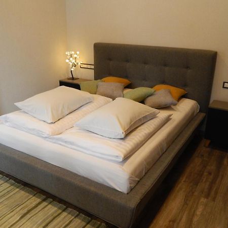 Pie Veca Kaleja Hotel Daugavpils Kültér fotó