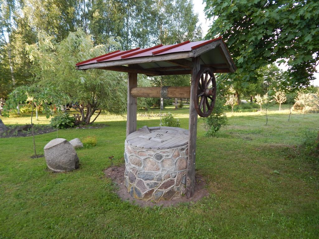 Pie Veca Kaleja Hotel Daugavpils Kültér fotó