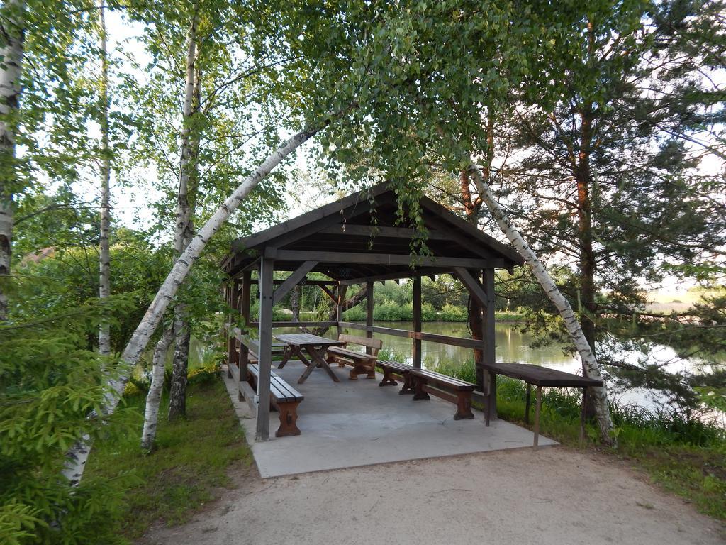 Pie Veca Kaleja Hotel Daugavpils Kültér fotó
