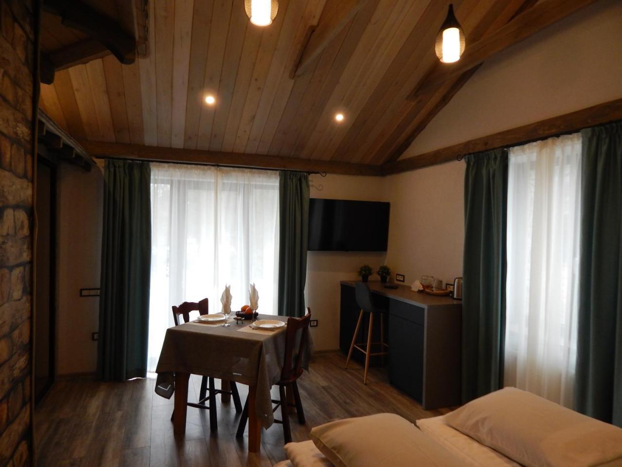 Pie Veca Kaleja Hotel Daugavpils Kültér fotó