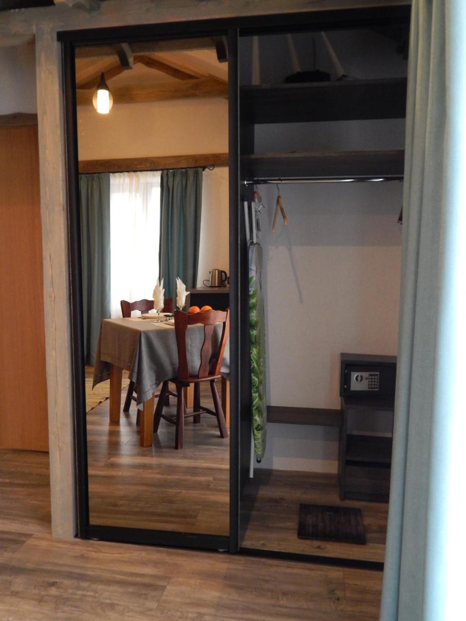 Pie Veca Kaleja Hotel Daugavpils Kültér fotó