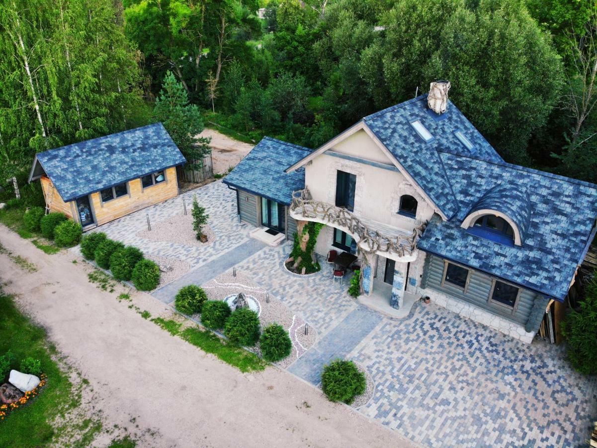 Pie Veca Kaleja Hotel Daugavpils Kültér fotó